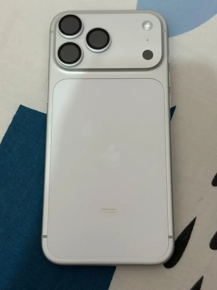 Iphone 17 Promax 256gb silver pemakaian singkat