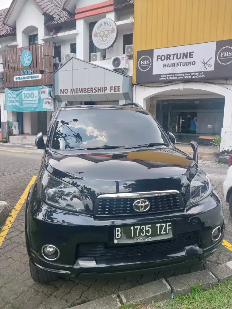 Toyota Rush S TRD Matik Hitam 2012