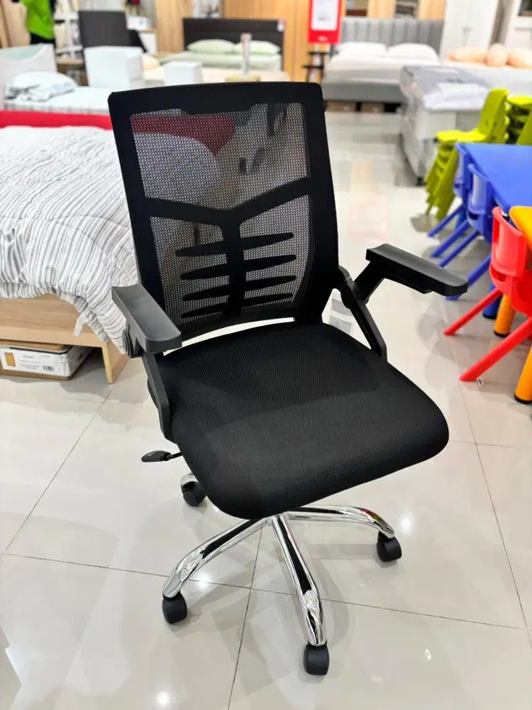 Selma kursi kantor york