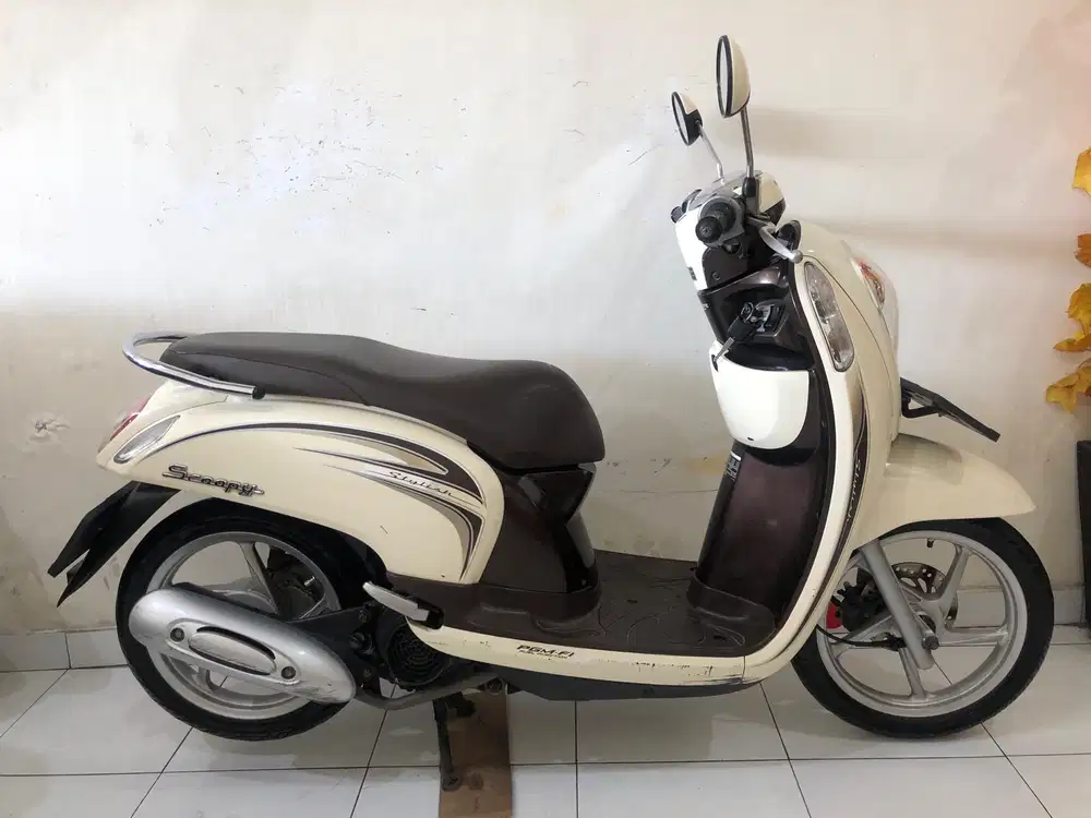 Honda Scoopy Fi pmk.2015 cream!!