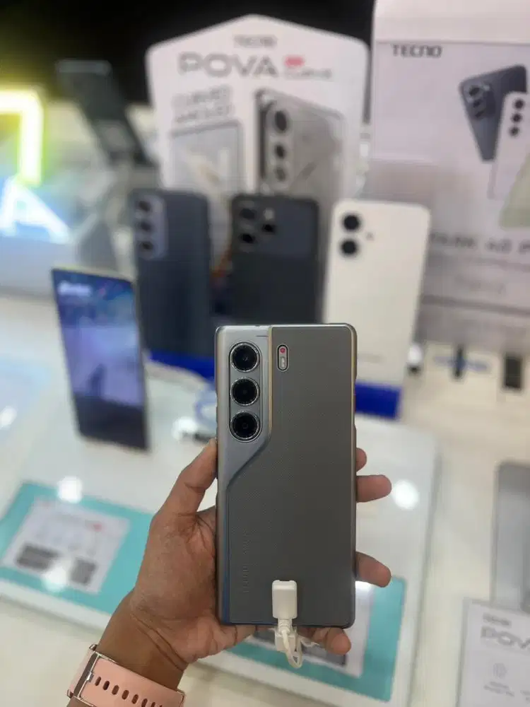 KREDIT TECNO CAMON 40 pro 5G melalui aplikasi kredivo