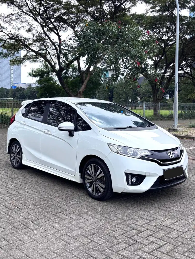 HONDA JAZZ 1.5 RS AT MATIC 2015