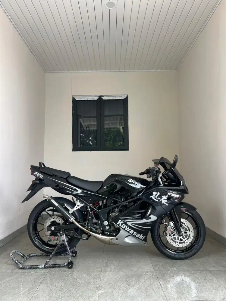 kawasaki ninja rr 2011