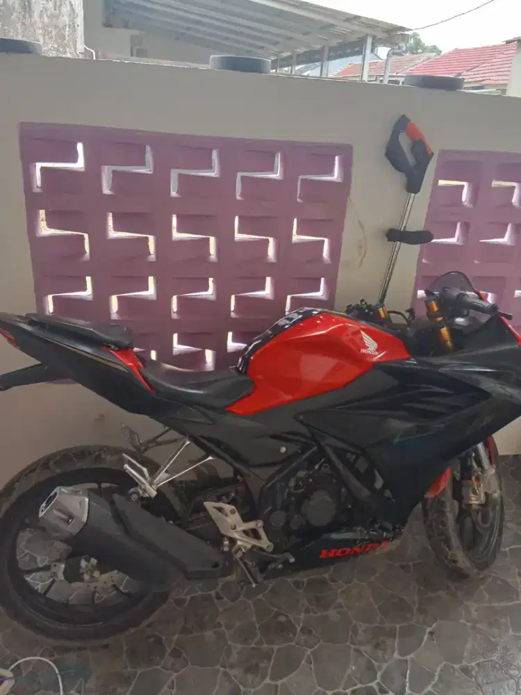 Di Jual Honda CBR150R