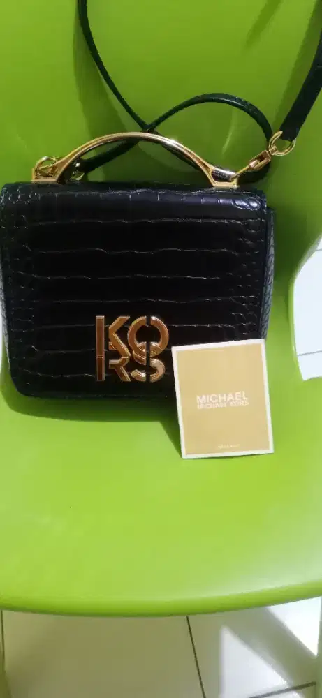 Tas slempang Branded Original kors 99% mulus spt baru