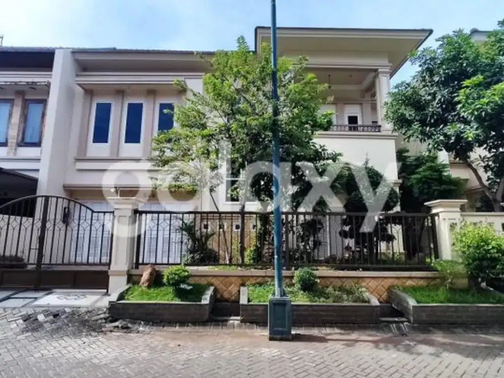 Rumah Langka & Kondisi Sangat Terawat Central Park Regency Mulyosari