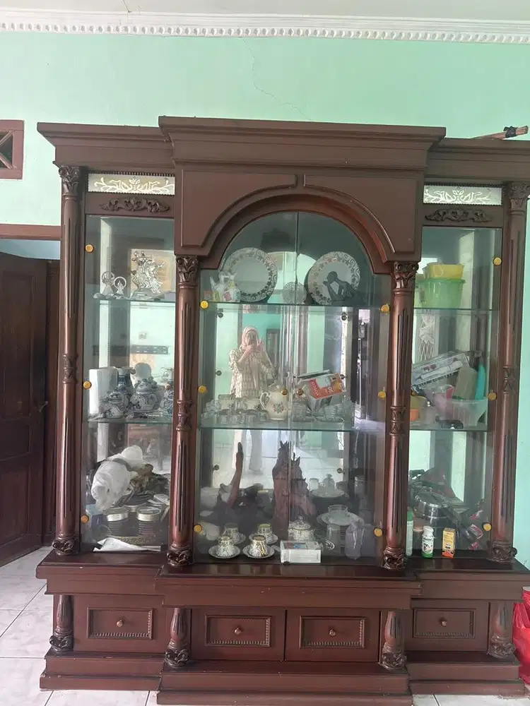 Di jual Murah Lemari Furnitur