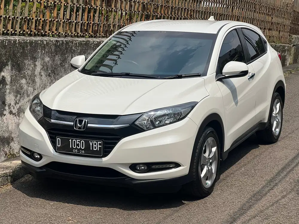 HR-V E AT KM 65rb! 2016 putih Original
