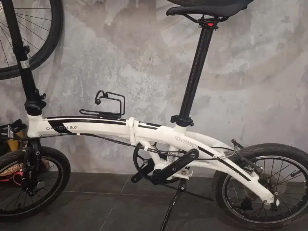 Dahon Glo Air Speed 1x9 Pedal Look
