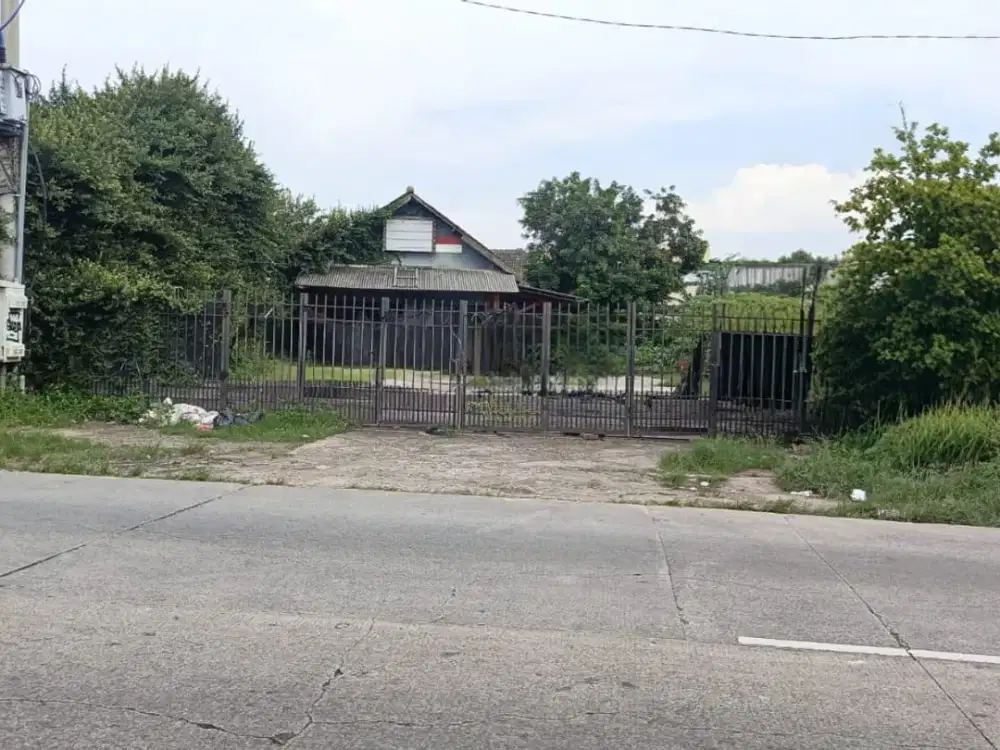 Disewakan Lahan Strategis, bangunan ex resto dan bar Di Pekayon, Bekasi