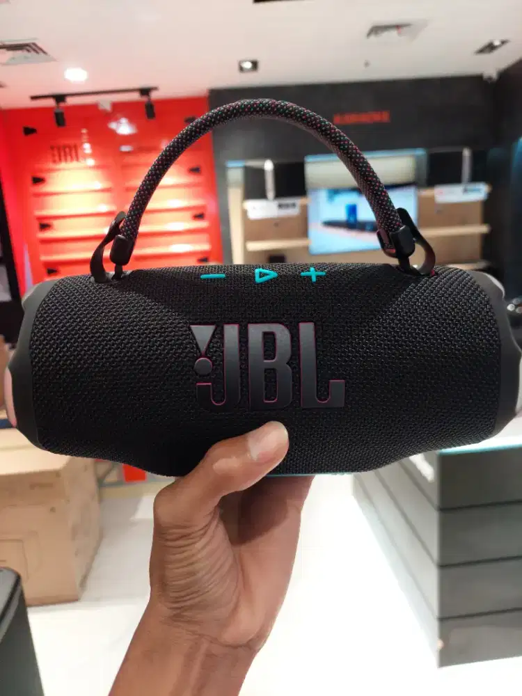 BLUETOOTH SPEAKER JBL CHARGE 6