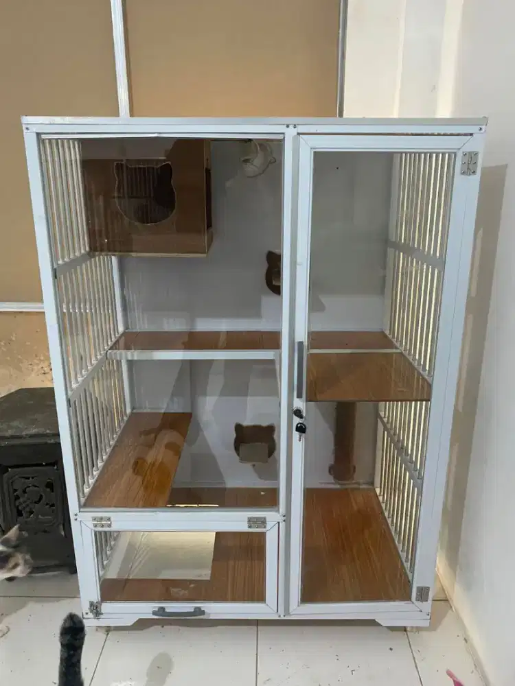 Kandang kucing 2 tingkat
