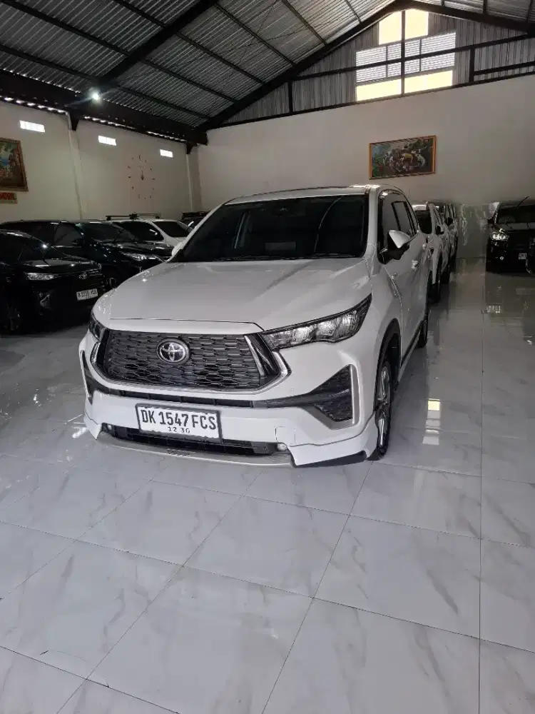 INNOVA ZENIX Q HYBRID MODELISTA 2023