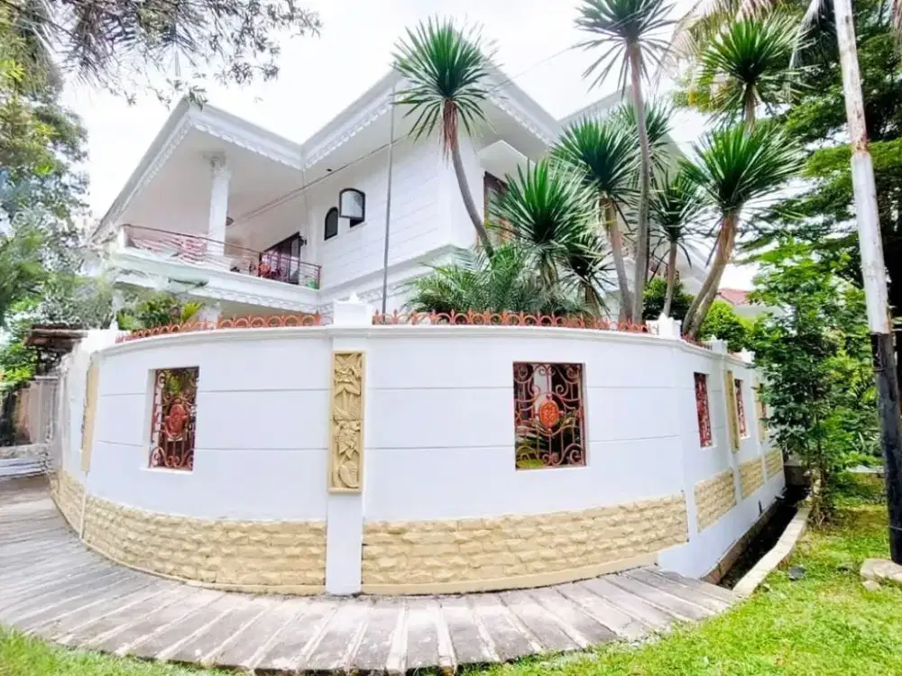 Rumah Mewah Hoek Bintaro 2LT 5+2KT 520m² Full Furnished