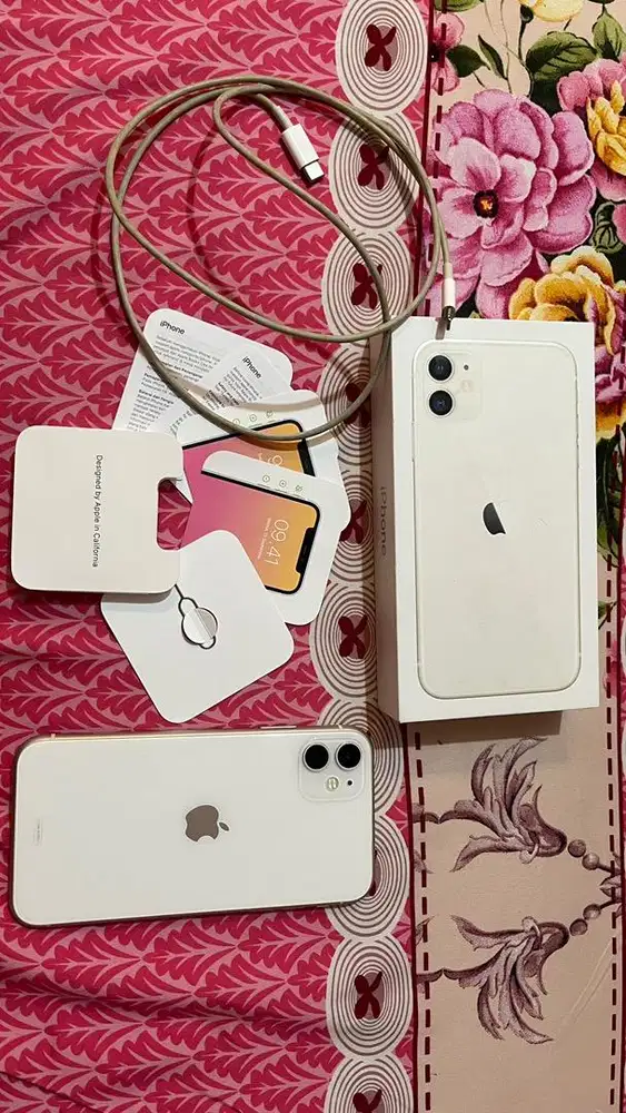 iPhone 11 64GB Startlight ex Blibli (aman)