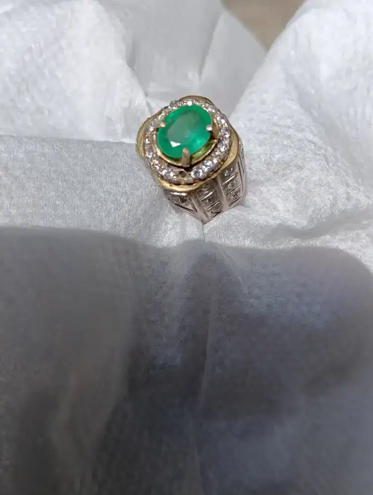 Batu Emerald Beryl