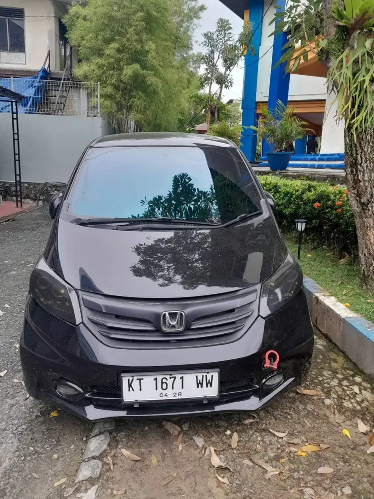 Honda freed 1,5 matic PSD 2013