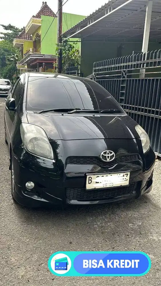 Toyota Yaris S Limited A/T 2012 – Black
