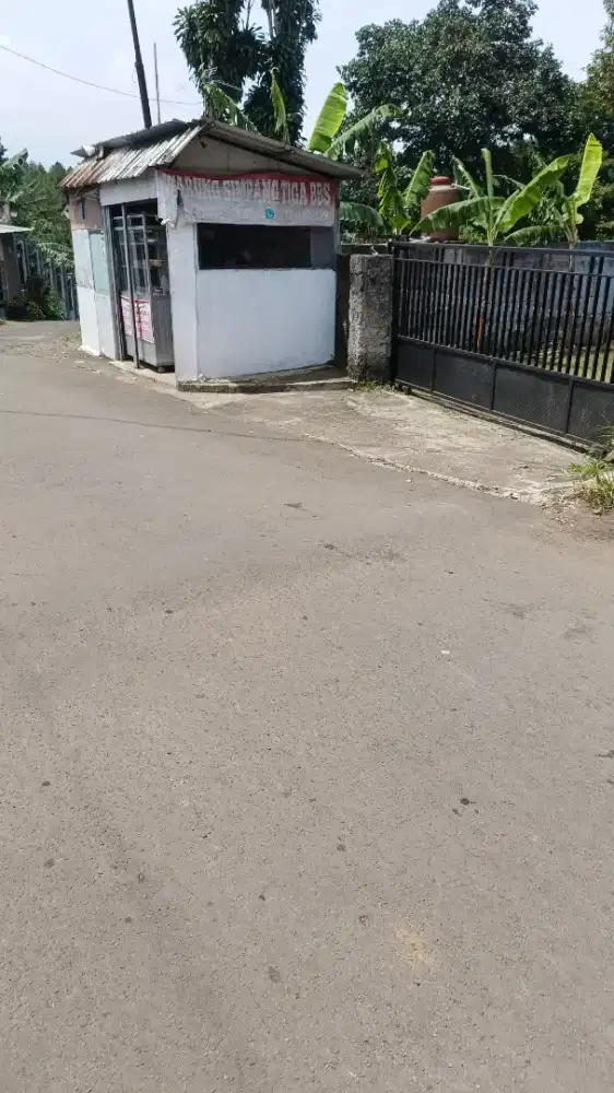 Jual rumah luas tanah 1684m2 hrga 600jt pinggir jln aspal