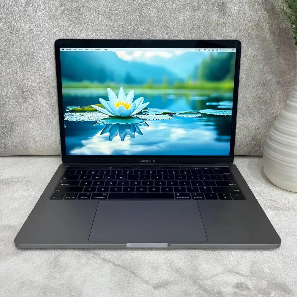 MacBook Pro 13 inch Touchbar 2018 i7 CTO RAM 16GB SSD 256GB