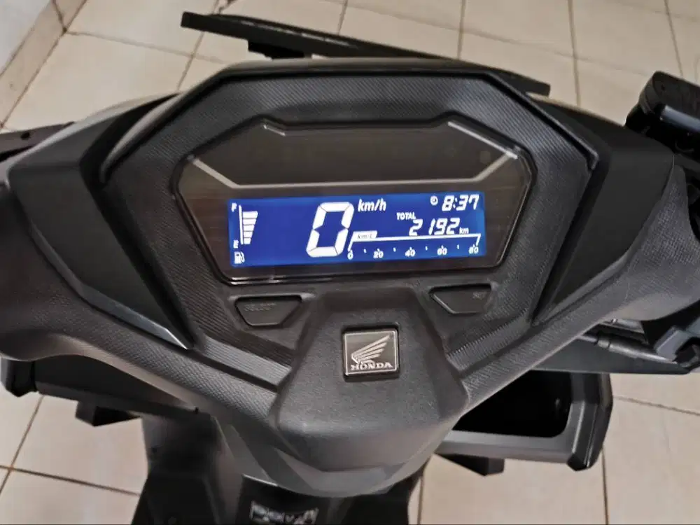 Vario 160 non abs 2023 super istimewa