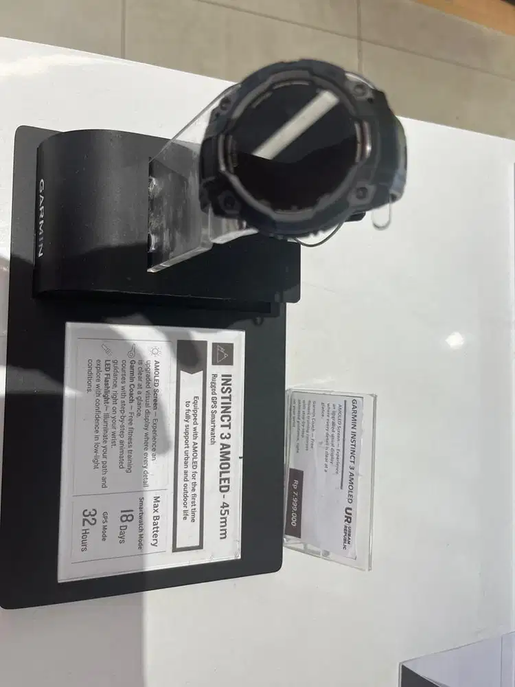 Garmin  instinct 3 amoled