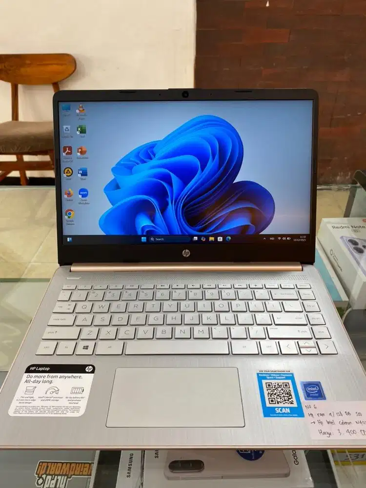 Hp intel celeron N4020 ram 4/128 gb