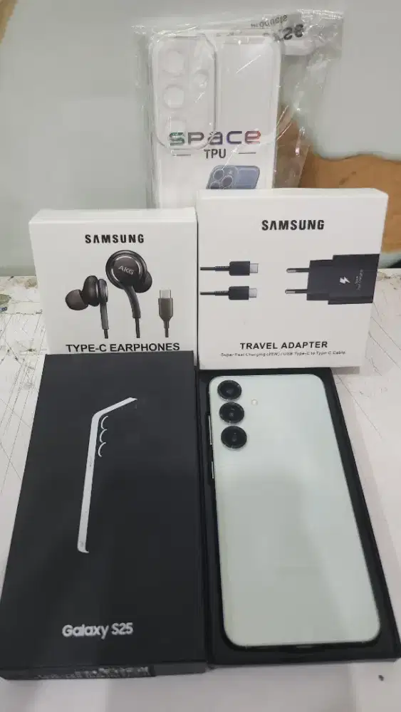 Samsung galaxy s25 12/256Gb