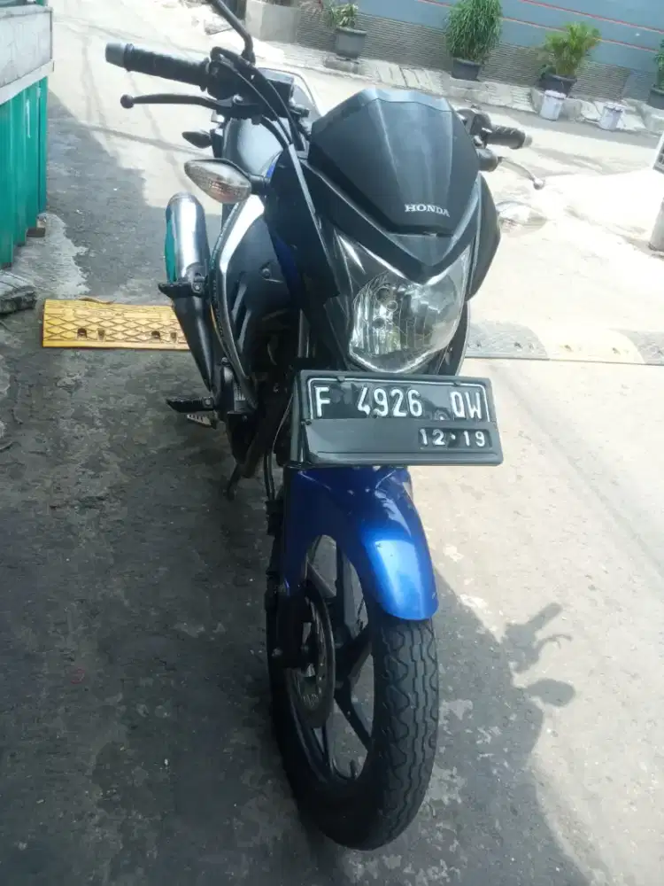 Di jual motor Honda Megapro