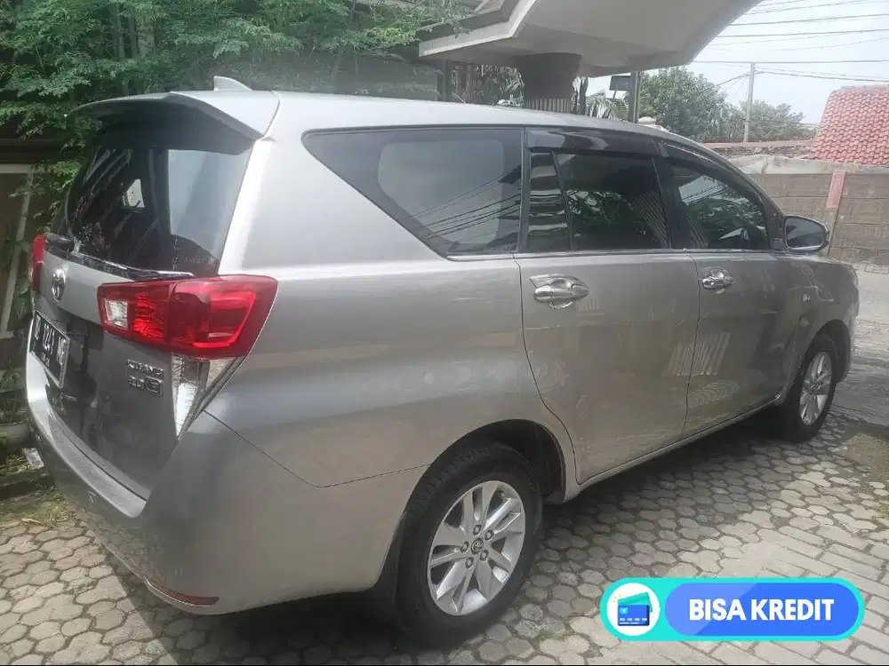 Toyota Kijang Innova 2016 matic Bensin NOPOL. DD makassar