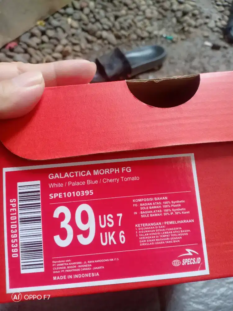 Sepatu bola SPECS Galatctica morph FG