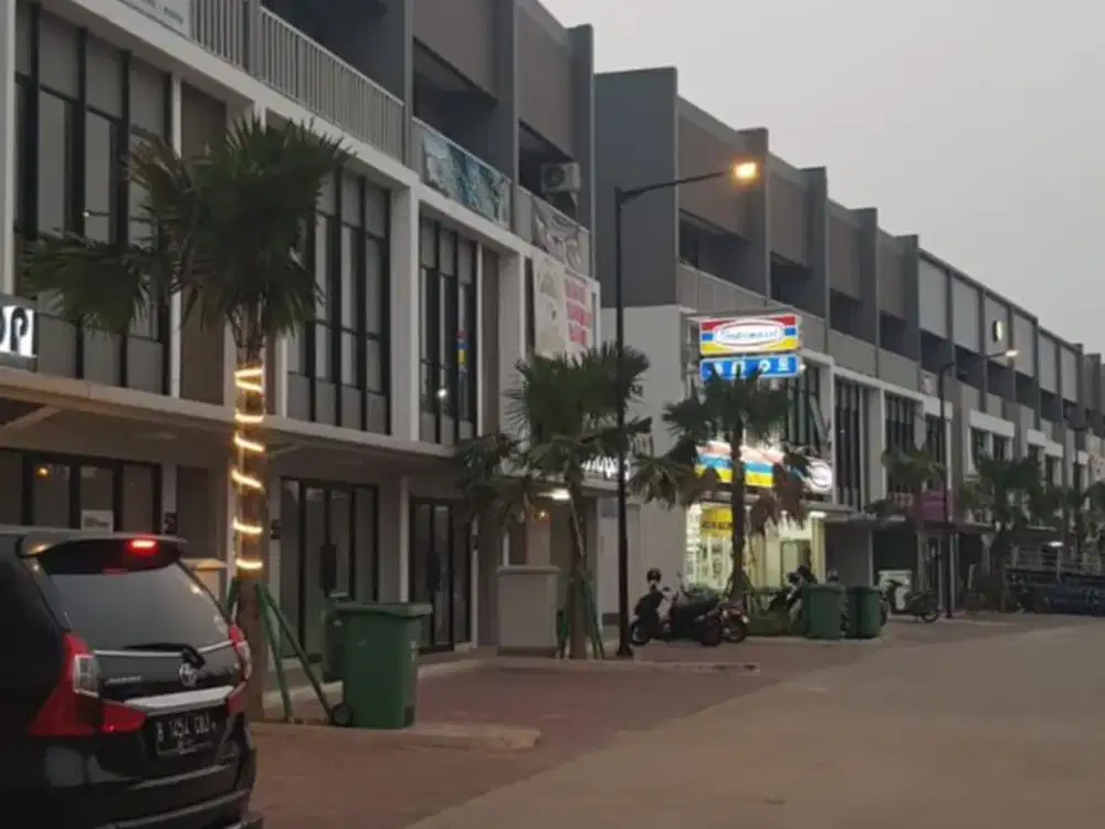 Disewakan Ruko Hive Parc  Lantai 1 Dekat Pintu Gerbang Utama, Cocok untuk Restoran, showroom toko, Laundry