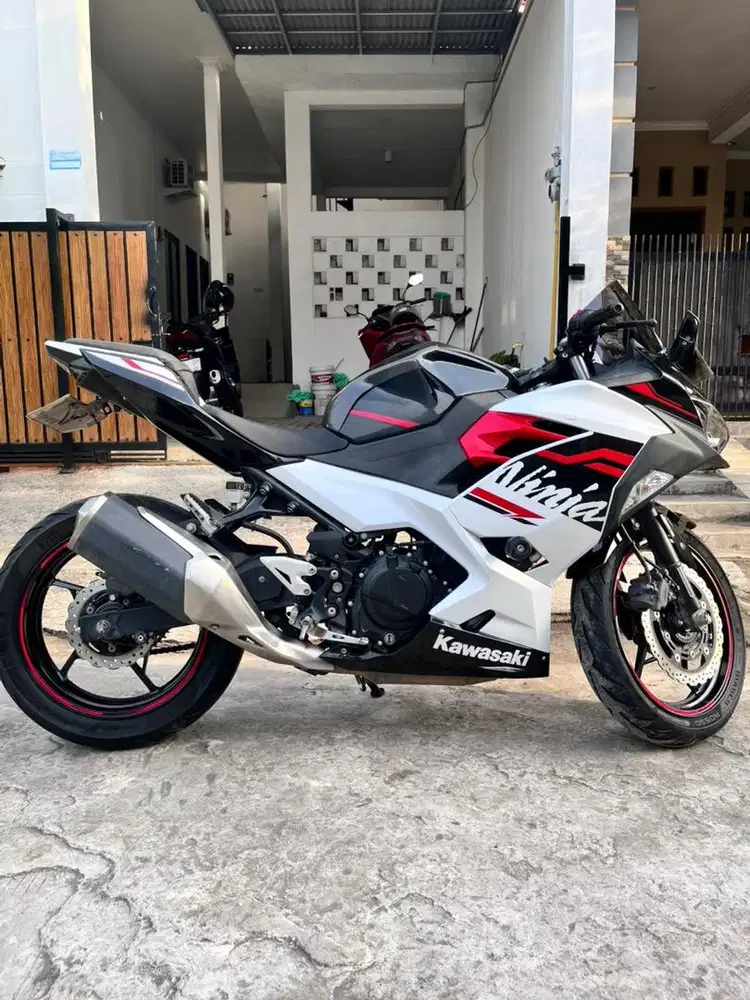 Ninja 250FI 2020 ABS KEYLESS