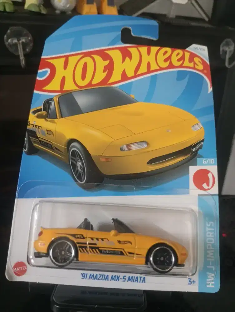 Hot Wheels '91 Mazda MX-5 Miata from the HW J-Imports series.