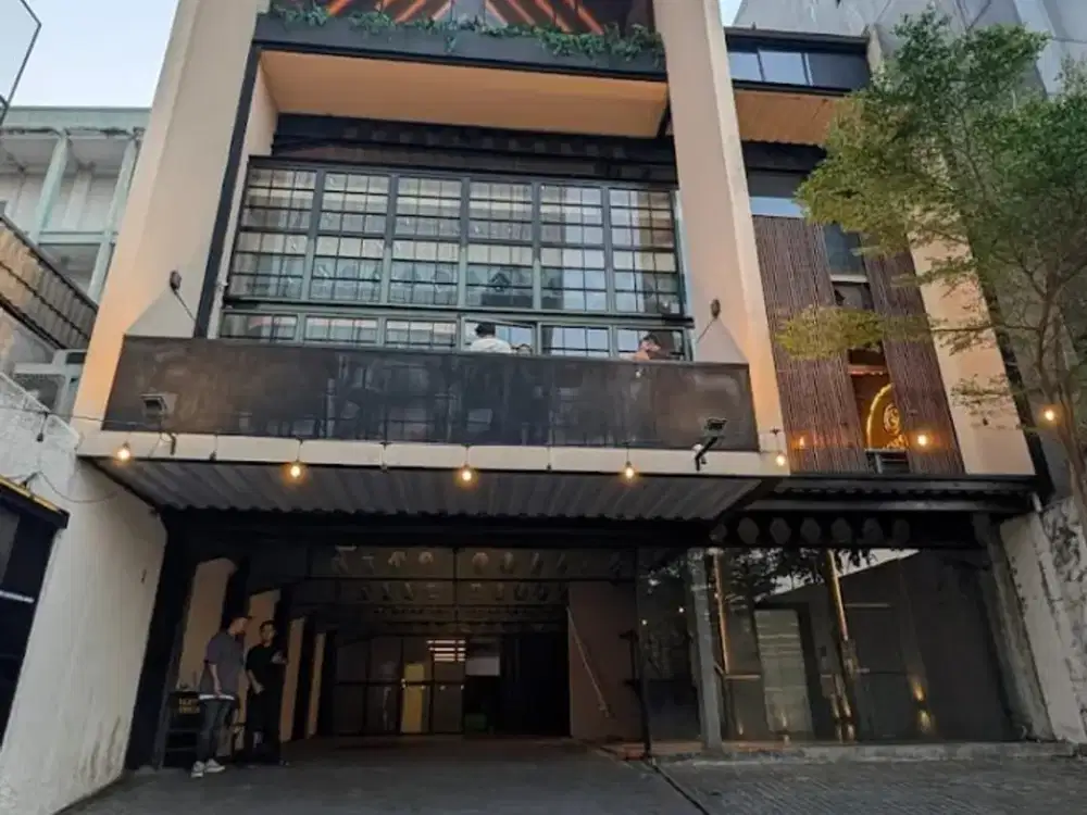 Gedung 3 Lantai + Basement Dijual di Mega Kuningan — 1000 m², SHGB Pribadi