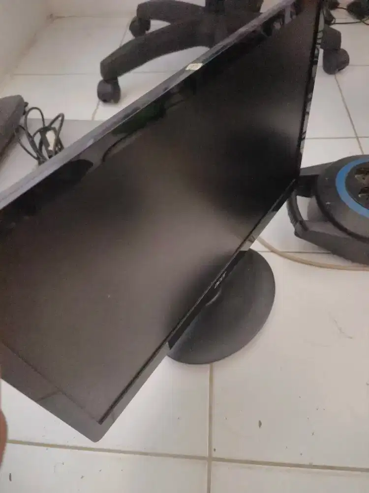 Monitor ACER S200HL 16 inch Nego tipis