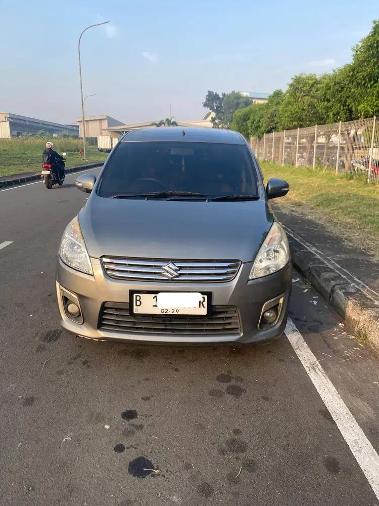 Dijual Suzuki Ertiga GL 2013 AT
