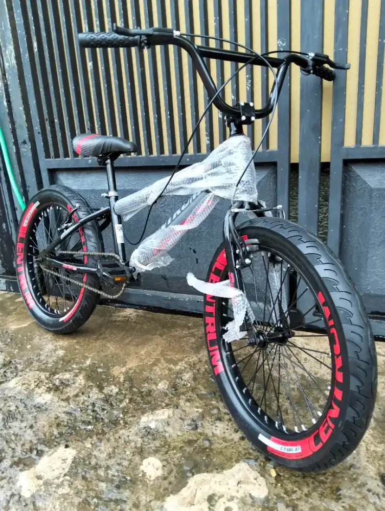 SEPEDA BMX 20
BMX 20 INCH 
SEPEDA COWOK 
SEPEDA COWOK UKURAN 20
SEPEDA
