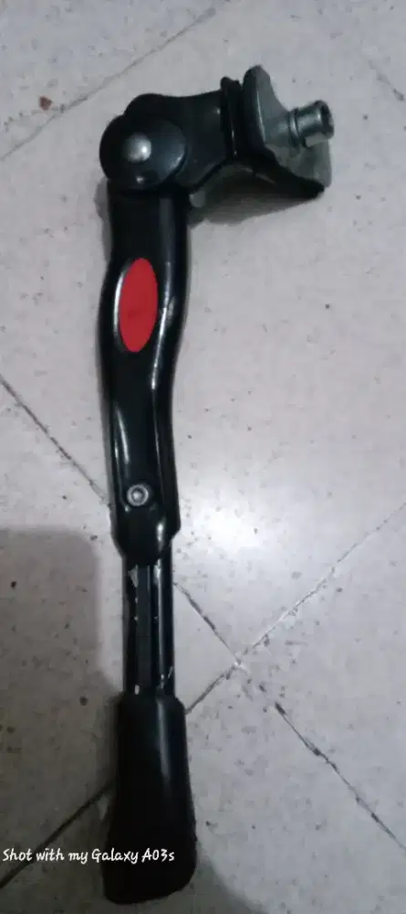 Pedal sepeda bisa disetel tinggi atau rendah