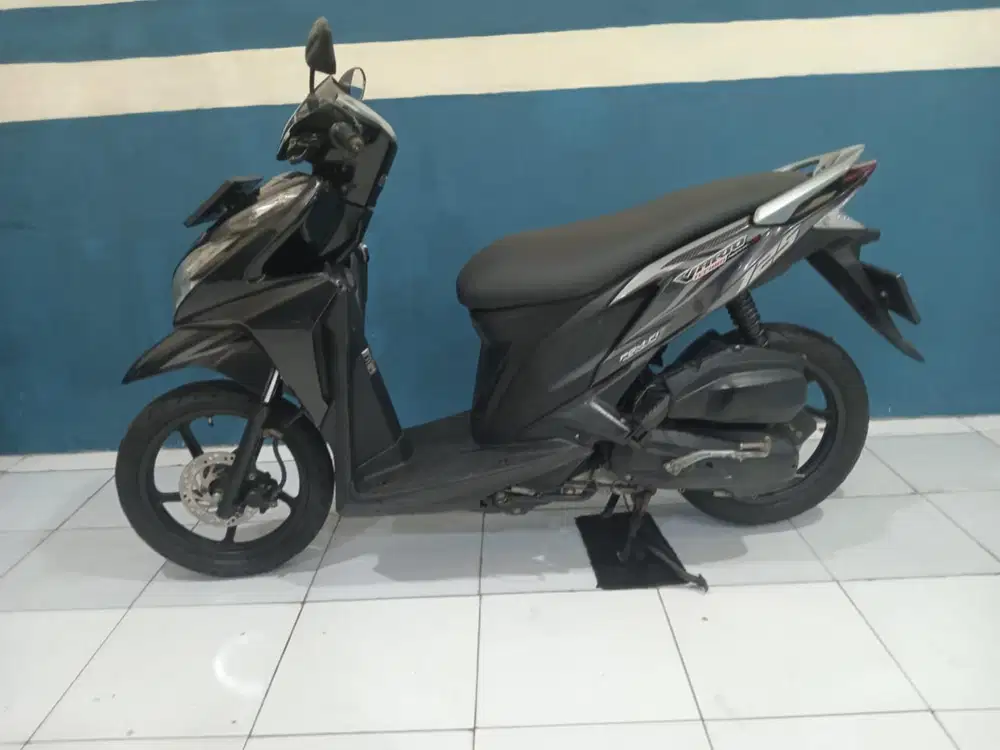 jual Honda Vario old 2013 pajak on surat lengkap