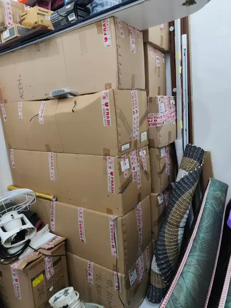 Jual patung pajangan butik ada 12 unit
