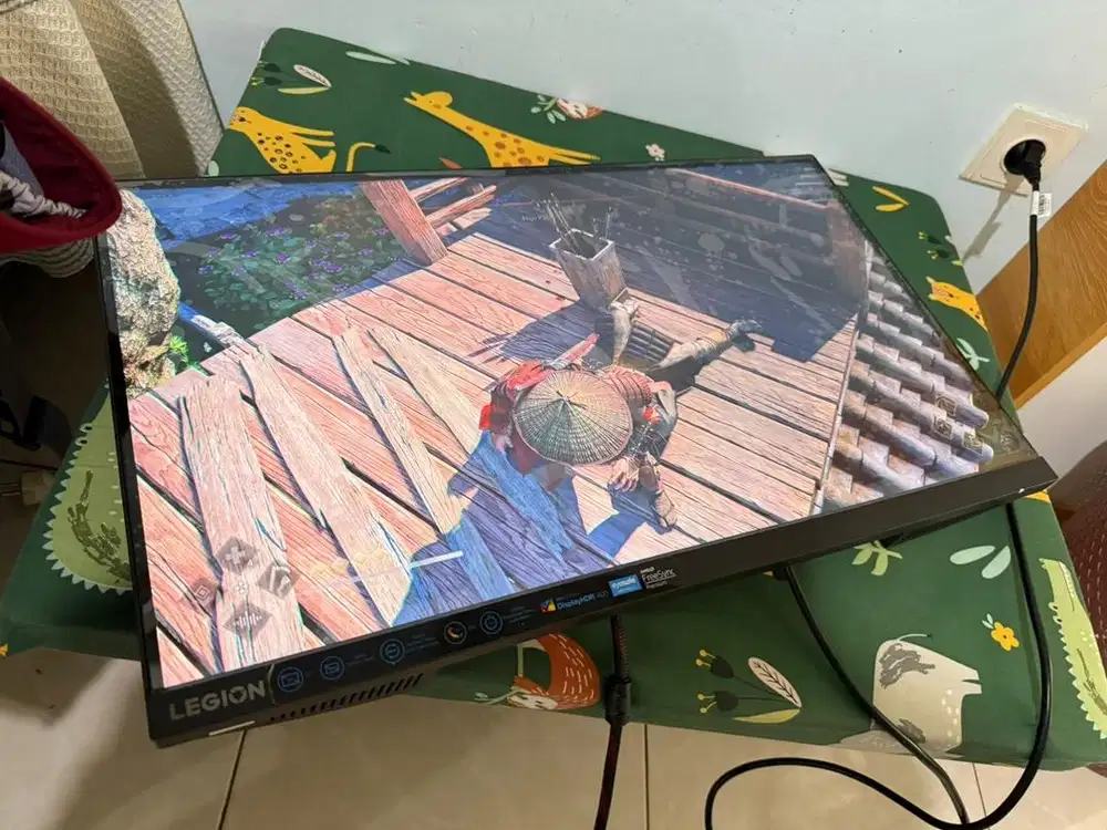 Monitor Lenovo Legion 27 inch mulus