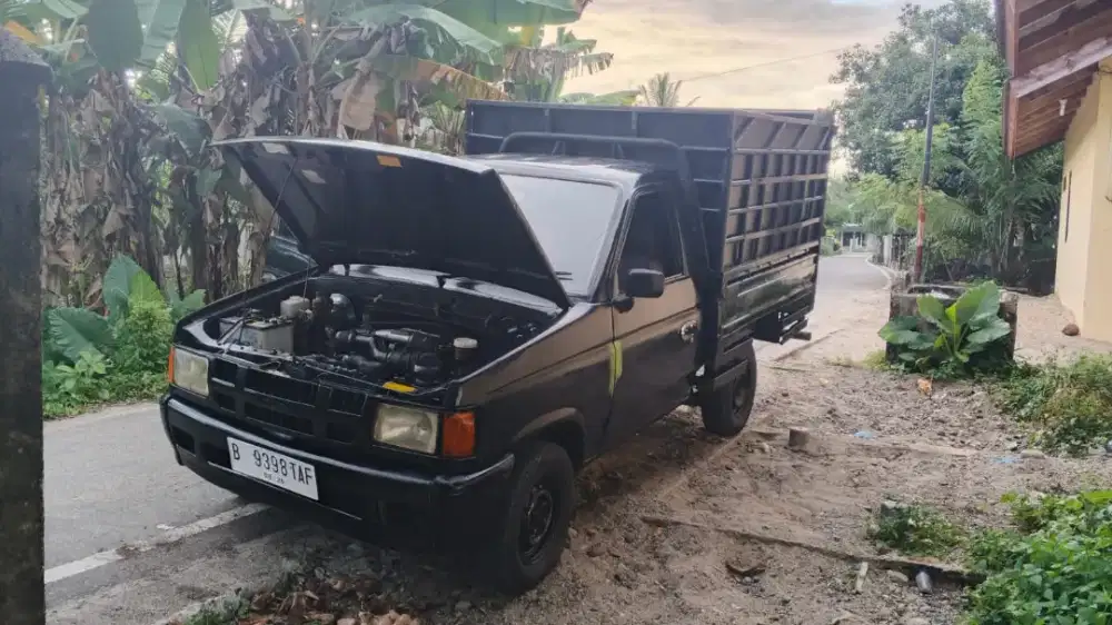 Mobil Pick up untuk barang