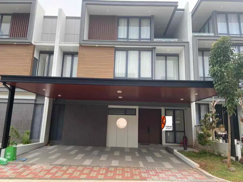 Di jual rumah 3 lantai di cluster terbaru di Kota Wisata