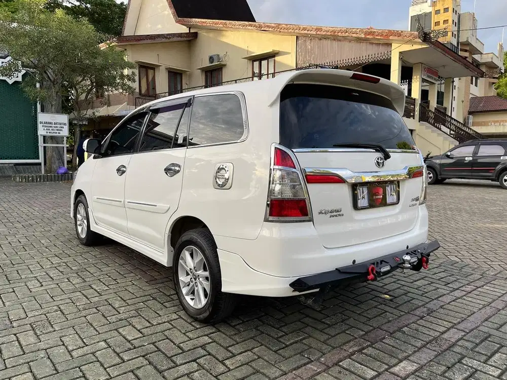 Toyota Grand Innova 2.0 G Luxury Bensin Manual 2013