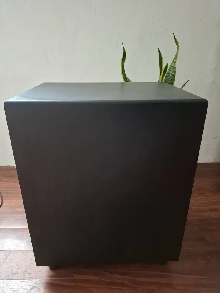 Subwoofer REL Strata lll Made In UK