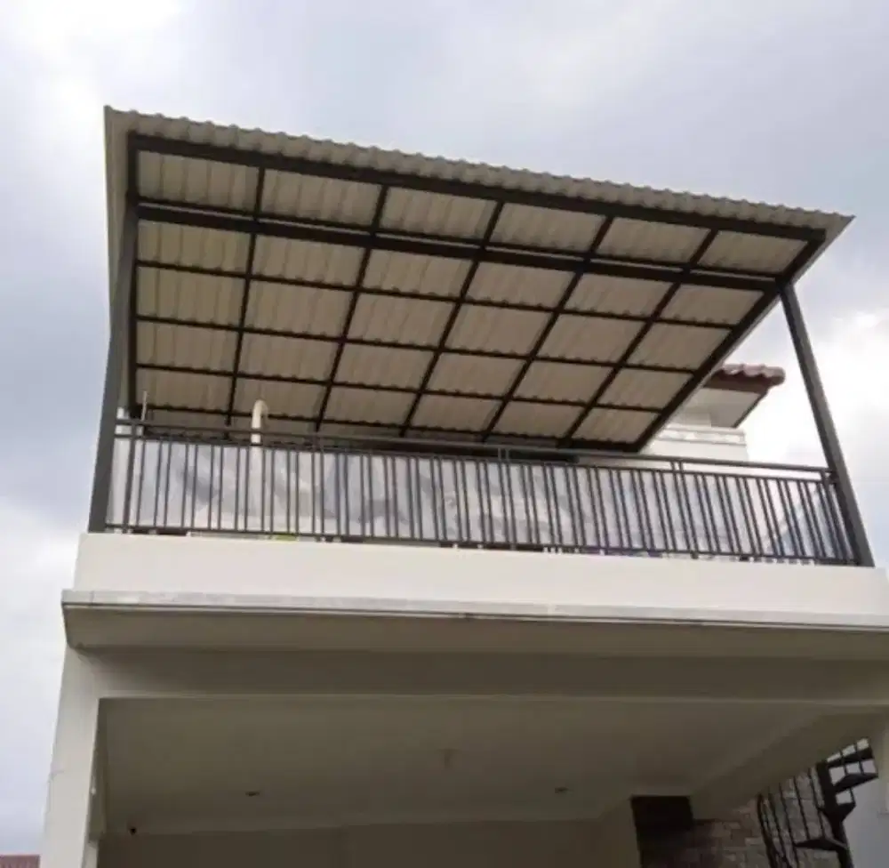 Kanopi baja ringan