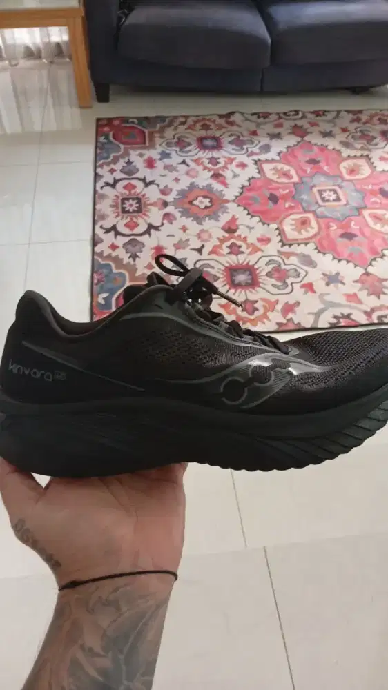 Running shoes saucony kanvara 15 all black