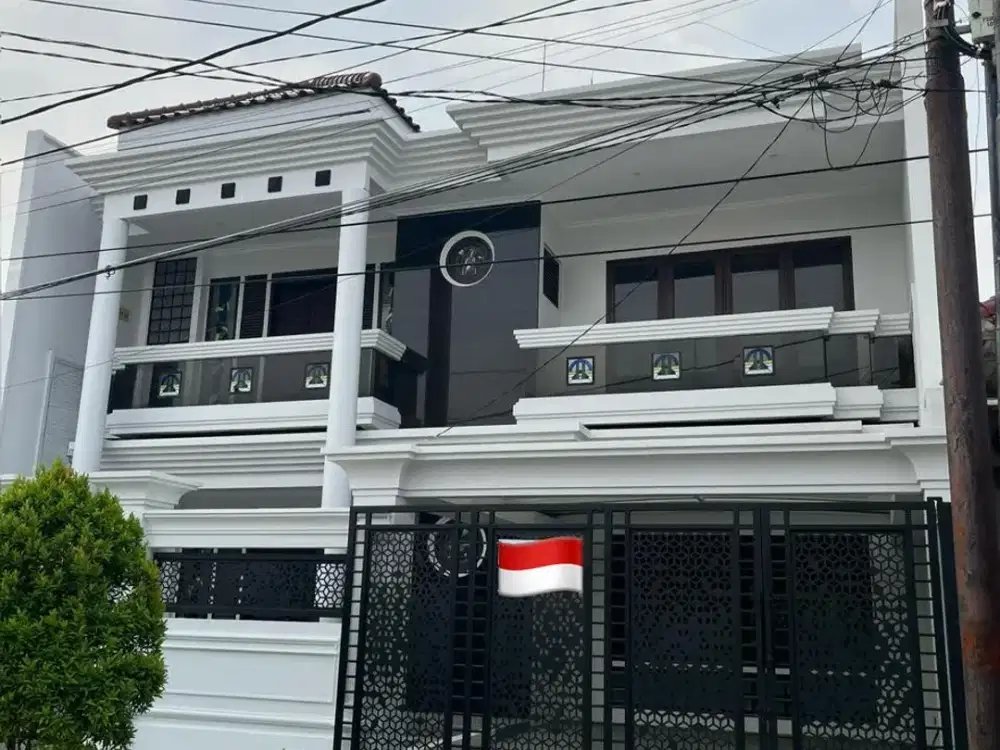 RUMAH BAGUS DAN TERAWAT DI DARMO BARU BARAT SURABAYA