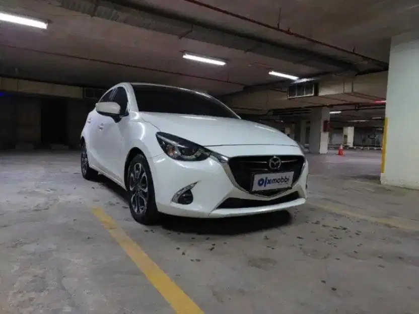 PROMO Low Angsuran Mazda 2 1.5 R Bensin-AT 2017 KFX